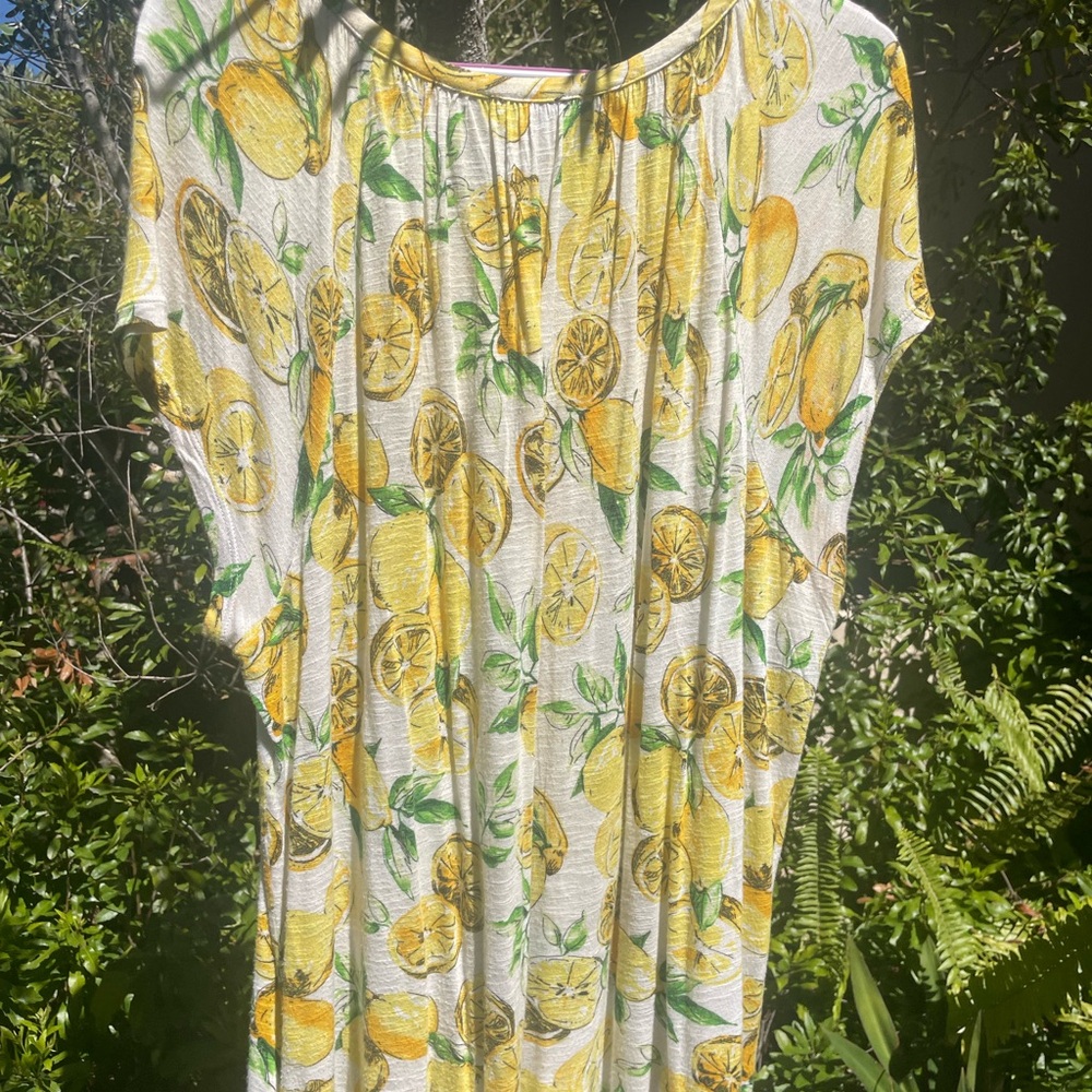 Lemon Lace Up Top - Picture 3 of 4